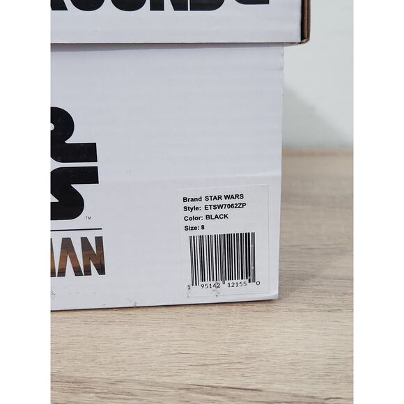 The Mandalorian Baby Grogu High Top Sneaker Shoes Ground Up Youth sz 8 Star Wars - Picture 9 of 10